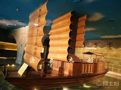 厂家定制大型帆船海盗船 专业打造室内外装饰与影视道具船